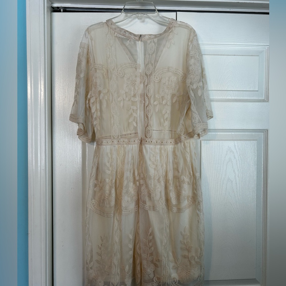 Bella Ella Boutique Dress 
Lacey light cream dress
Worn once
Large - Picture 2 of 4